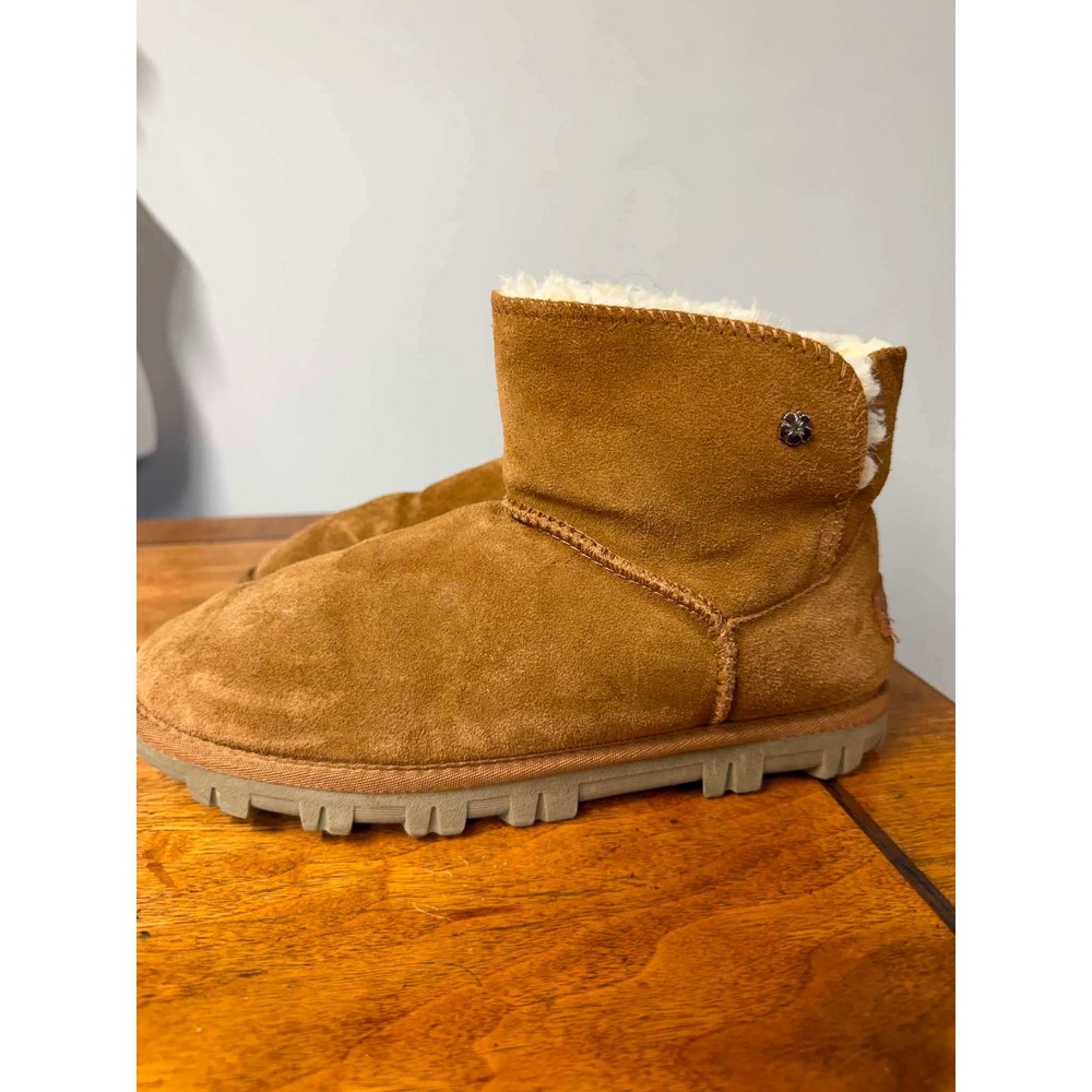 Tommy Bahama Womens 10 Brown Ankle Boots Suede Faux Shearling Lined Lug Sole